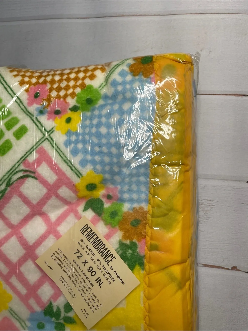 Vintage Cannon Blanket New Patchwork Floral Pattern 72 x 90 USA Remembrance